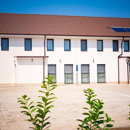 Elixir Panzio 4* Nyírbátor